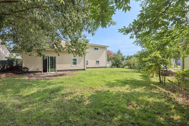 Building Photo - Beautiful Split Level Home in Norfolk!!