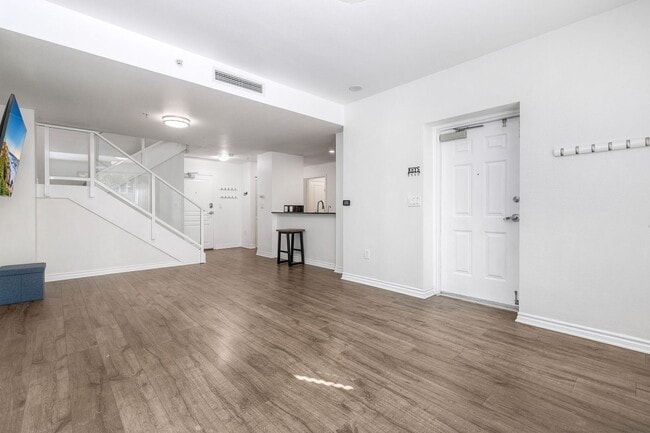 Building Photo - San Diego- Downtown- La Vita – Little Italy Condo- Split Level Style Move-In Special