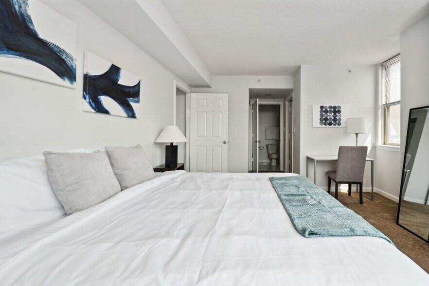 Building Photo - 3901 17th St N