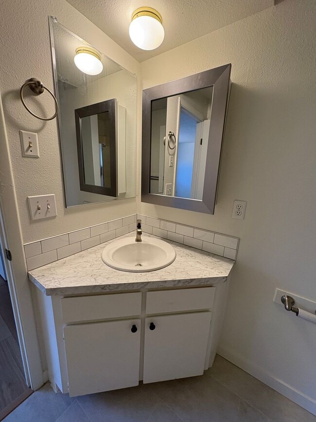 Building Photo - Full of Light—Your Next Home Awaits!