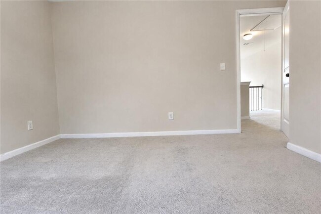 Building Photo - 5817 Park Point