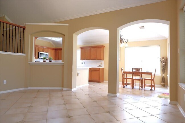Building Photo - 2610 Parkbriar Ln