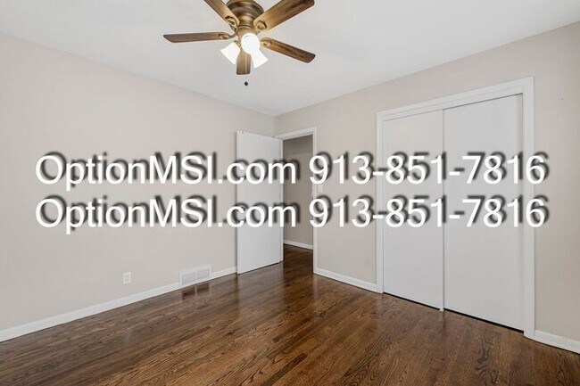 Building Photo - Charming Updated Home in a Convenient KC Location!