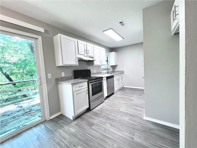 Building Photo - 3250 N Kings Cross