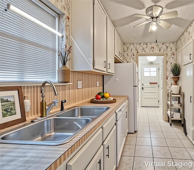 Building Photo - 10815 Riderwood Dr