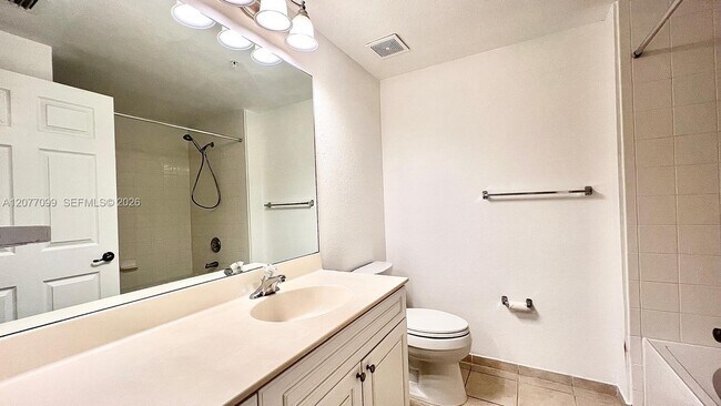 Building Photo - 3021 Alcazar Pl