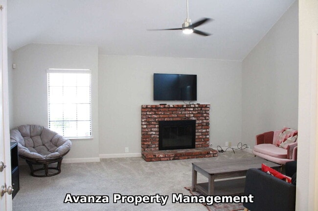 Building Photo - 2 Bed/2 Bath - Home for Rent  Rent: $1,850/month Deposit: $2,775