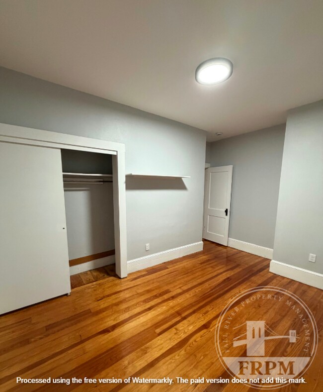 Building Photo - 318 Wood St