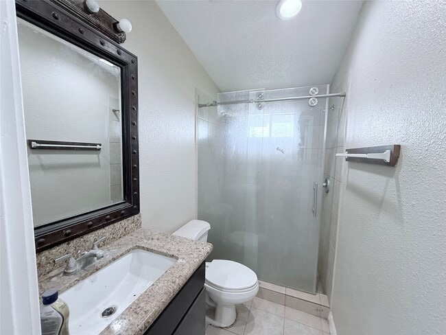 Building Photo - 9027 Puritan Way