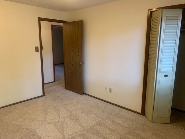Building Photo - 13884 W 68th Dr