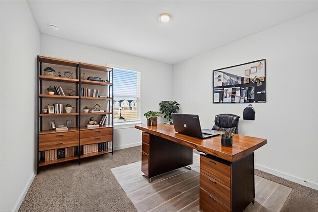 Building Photo - 3518 Blue Mockingbird St