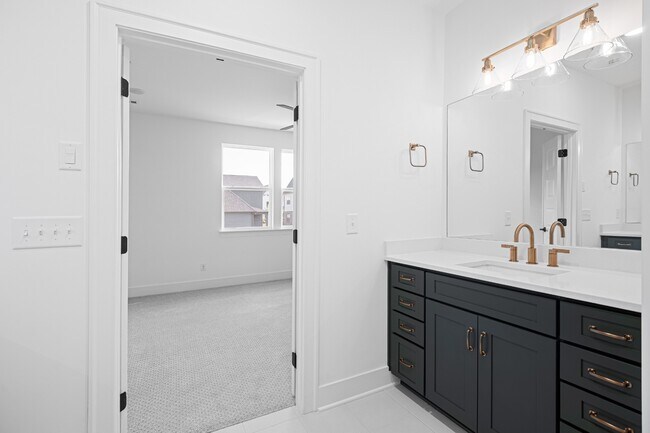 Building Photo - 3065 Inman Dr