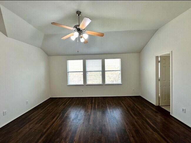 Building Photo - 224 Mulberry Dr