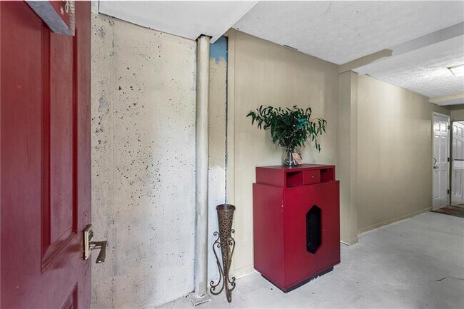Building Photo - 5547 Circlestone Ln