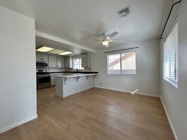 Building Photo - AVAILABLE NOW!! 3 Bedroom 2 Bathroom Home in Yucca Valley!! MOVE IN SPECIAL HALF OFF ONE MONTH'S ...