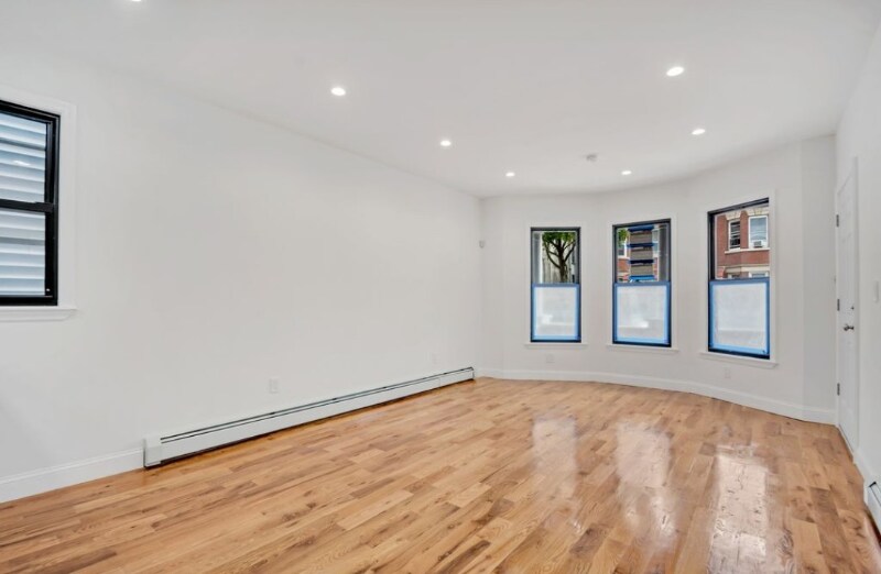 Building Photo - 1842 Hunt Ave