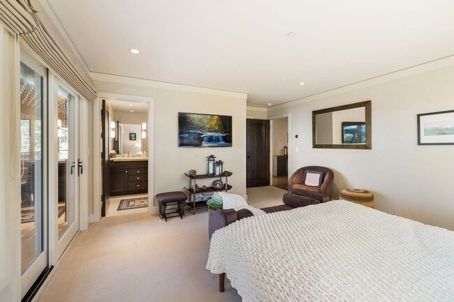 Building Photo - Tahoe Elegance