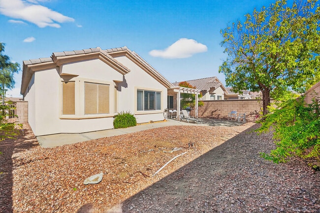 Building Photo - 37690 Turnberry Isle Dr