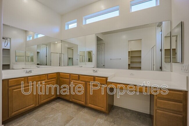 Building Photo - 25172 N 106th Dr