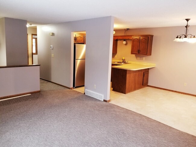 Building Photo - 7361 France Ave N