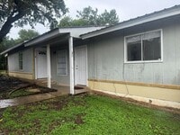 Building Photo - 812 Hazelton St