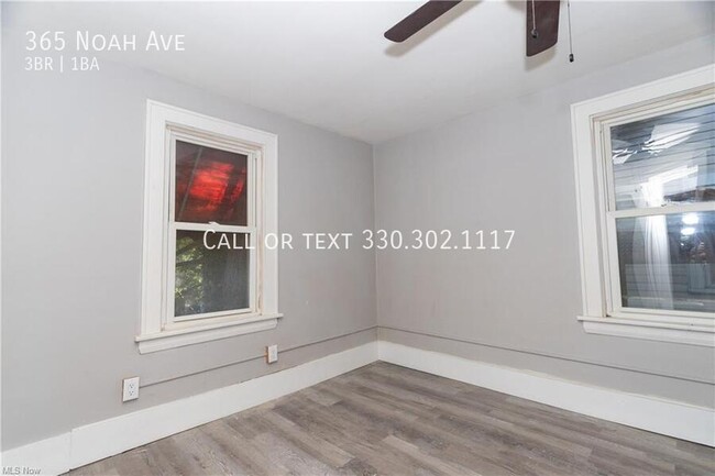 Building Photo - Three bedroom one bathroom home for rent