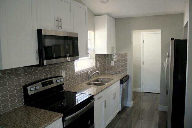 Building Photo - 3526 Glenburn Ct