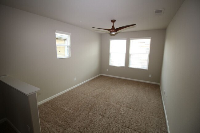 Building Photo - Cute Home in Fresno!