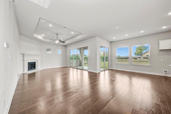 Building Photo - 1813 Mazarro Dr