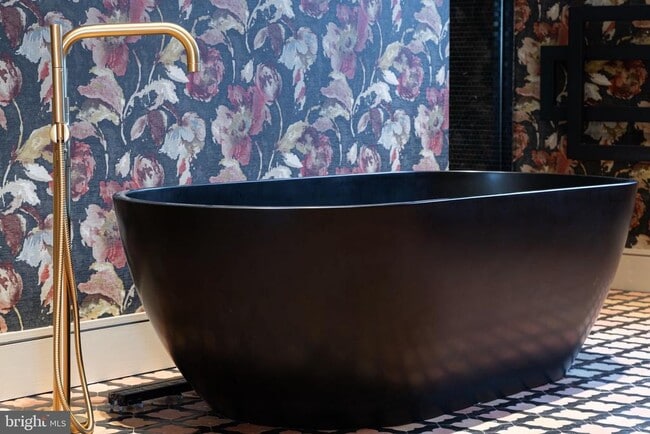 Building Photo - 815 S 20th St