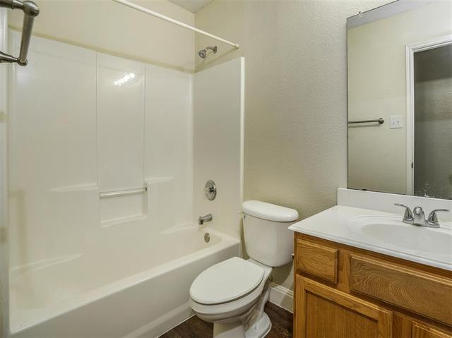 Building Photo - 2404 Grover Cleveland Dr