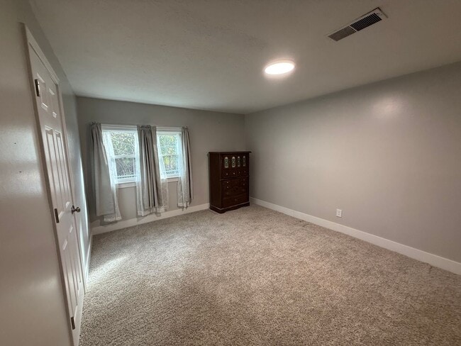 Building Photo - House in Grand Rivers