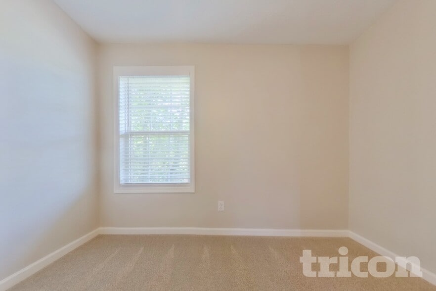 Building Photo - 250 Indian Lake Trail