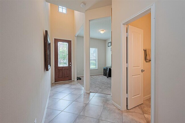 Building Photo - 12418 Tyler Springs Ln