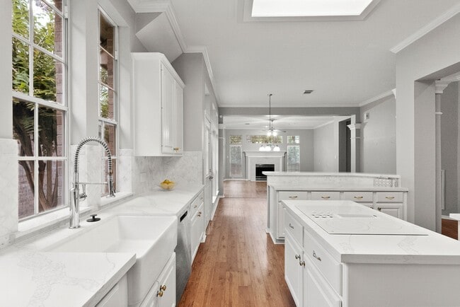 Building Photo - 42 Vista Cove Dr