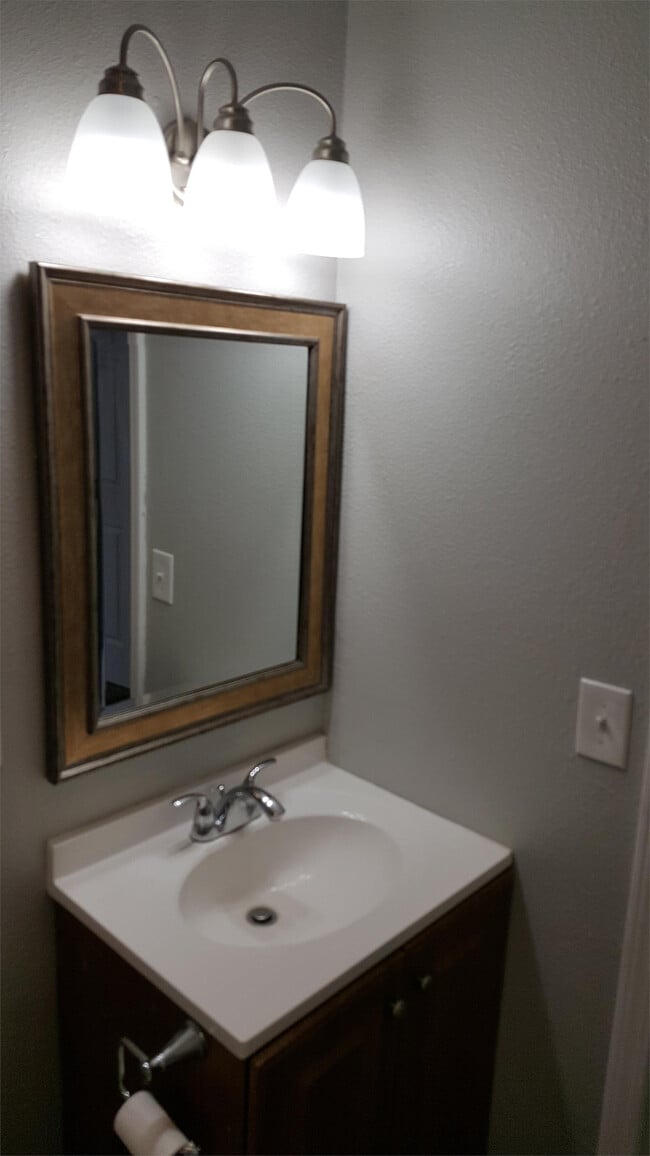 Building Photo - 58 Happy Home Dr