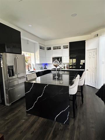 Building Photo - 6400 Sidney Ln