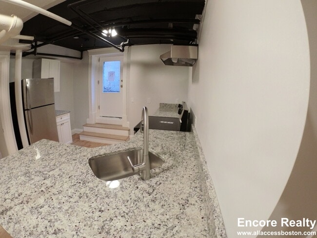 Building Photo - 1450 Commonwealth Ave