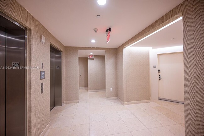 Building Photo - 450 Alton Rd