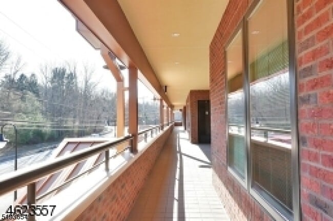 Building Photo - 8 Whitehall Rd