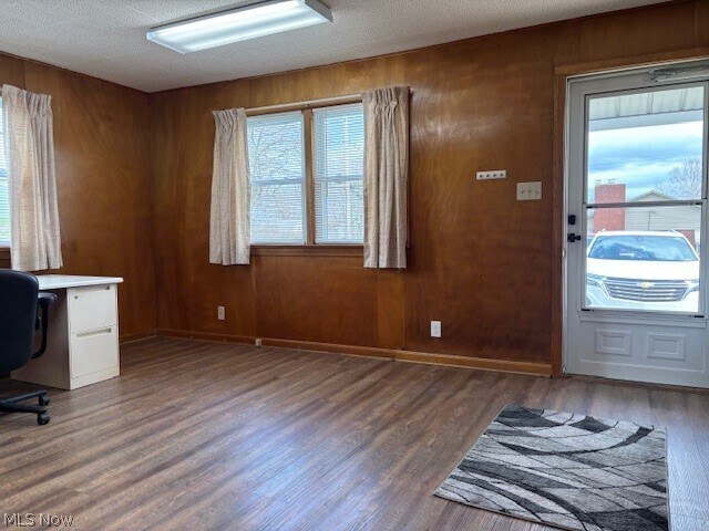 Building Photo - 11146 Cadiz Rd