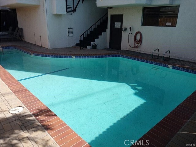 Building Photo - 5255 Bellingham Ave