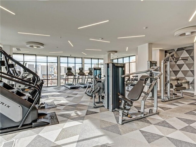 Building Photo - 800 Embassy Dr