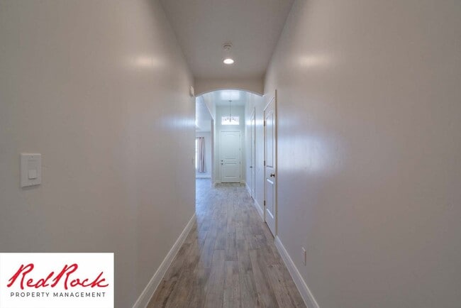 Building Photo - Single Family Home in Hurricane with an attached Casita!