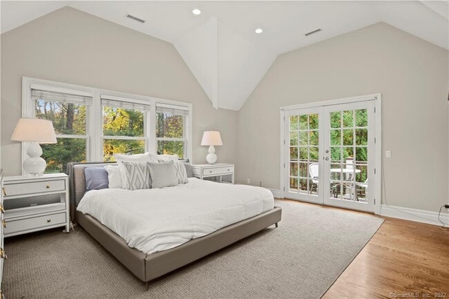 Building Photo - 1939 Bronson Rd