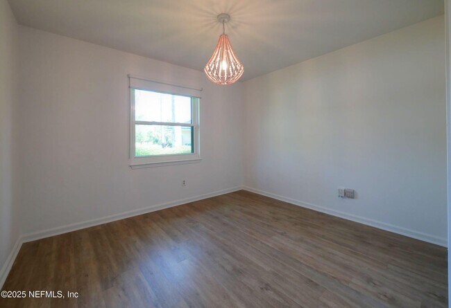Building Photo - 231 Otterwood Ct