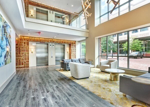 Building Photo - 100 Station Landing