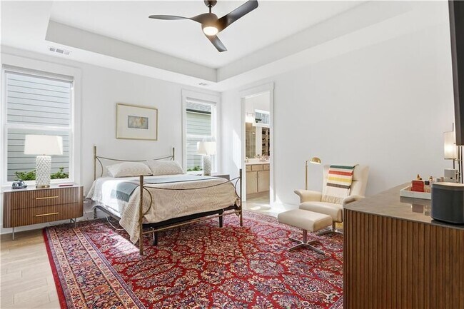 Building Photo - 158 Kingwood Dr