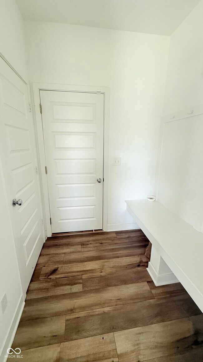 Building Photo - 1205 Beverly Pl