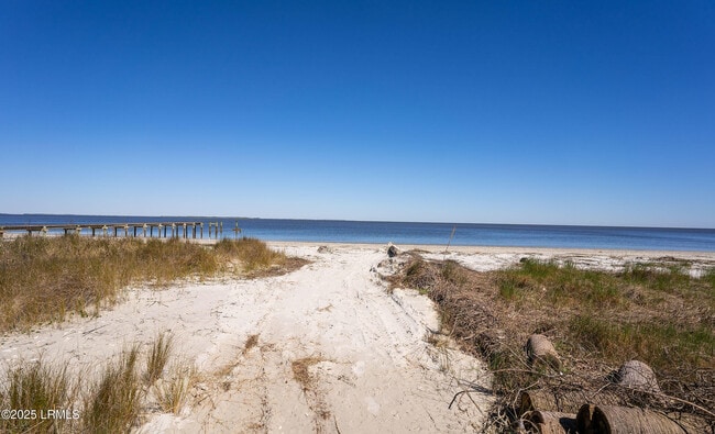 Building Photo - 80 Sea Pines Dr